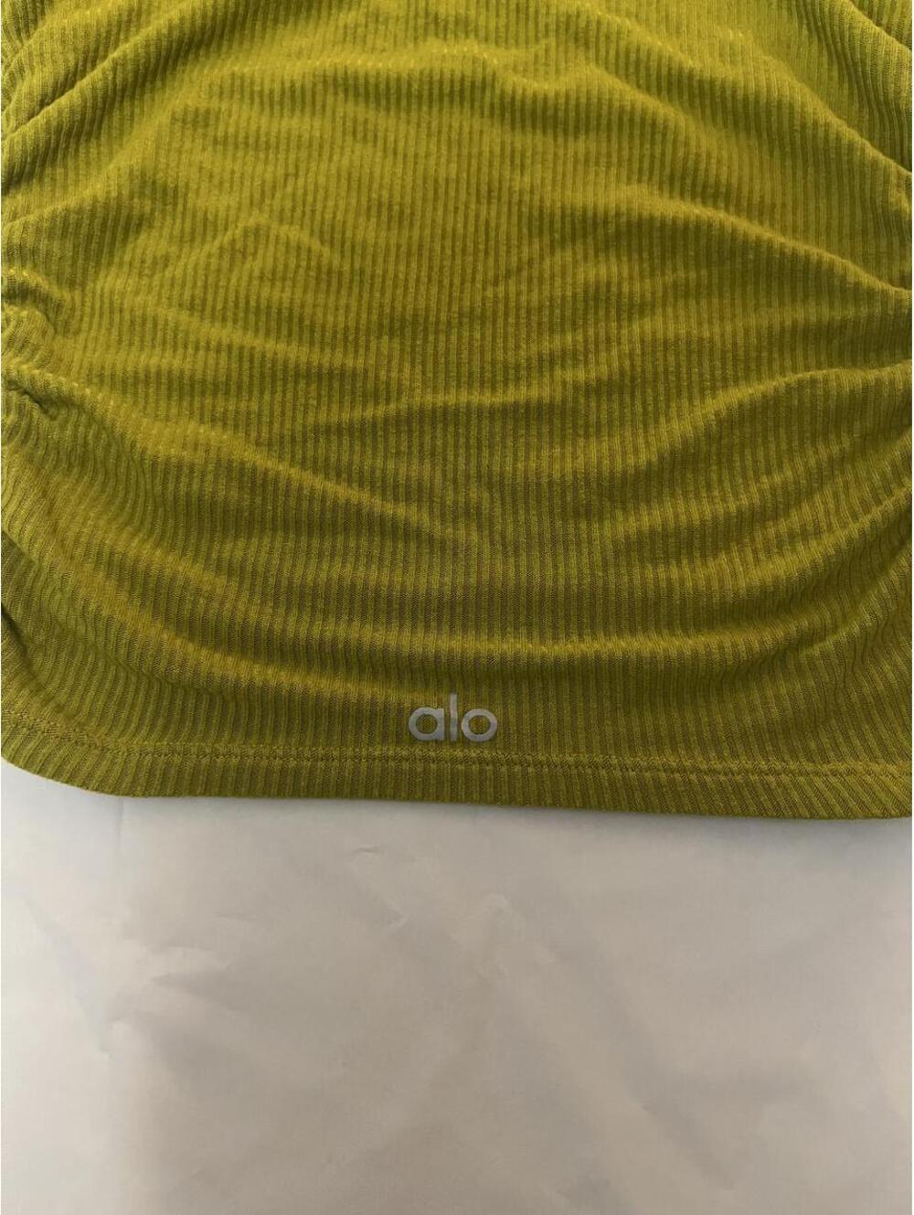 green Alo top - Picture 6 of 8